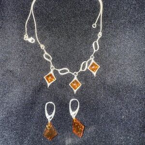 Elegant Silver and Amber Jewelry Set